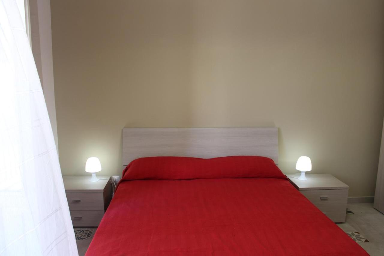 La Stanza Vicino Al Mare , Una Camera Da Letto E Bagno Con Balcone Vista Mare Apartamento Balestrate Exterior foto