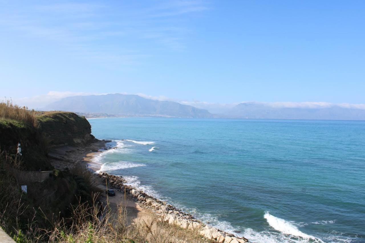 La Stanza Vicino Al Mare , Una Camera Da Letto E Bagno Con Balcone Vista Mare Apartamento Balestrate Exterior foto